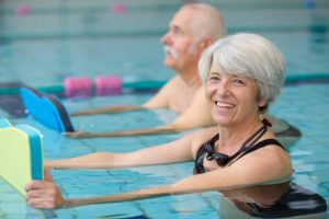 7 benefícios da hidroterapia para a saúde