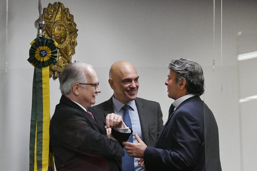 Moraes diverge de Fachin e diz que proibir revista íntima pode levar a rebelião em prisões