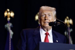 Trump anuncia criação de força-tarefa para erradicar 'preconceitos contra cristãos'