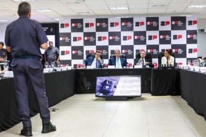 Barroso recebe Tarcísio para explicações sobre câmeras corporais na PM de SP