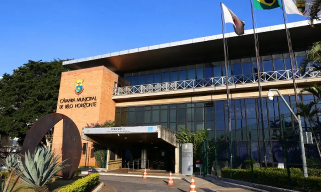 Câmara de Belo Horizonte aprova projeto contra ‘cristofobia’