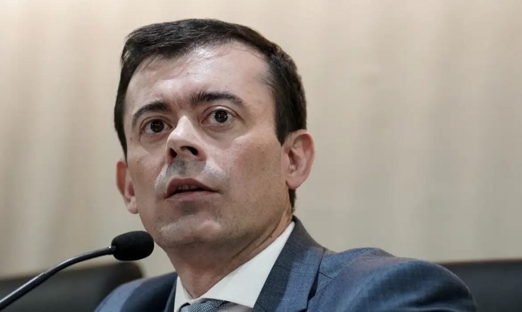 Dívida pública federal sobe 12,2% em 2024 e fica dentro da meta