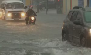 Morte, aulas suspensas e alagamentos: os estragos das chuvas no Recife