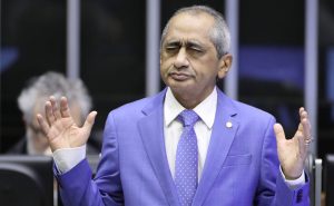 Câmara aprova projeto que cria medalha do mérito evangélico