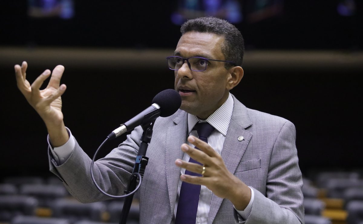 Kassio Mantém Ato contra Otoni por Ofensas a Moraes na Penteada do STF