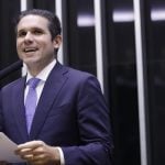 Hugo Motta reafirma compromisso da Câmara com a isenção do IR para quem ganha até 5 mil