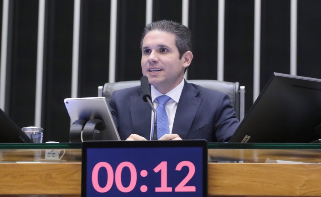 Motta cria comissão especial para analisar PEC da Segurança Pública