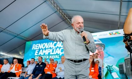 ‘Temos que parar de acreditar naqueles que negam o Estado’, diz Lula em evento da Petrobras
