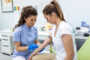 5 exames importantes para a saúde da mulher