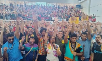 Crise no Pará: Professores suspendem greve após Barbalho se comprometer a revogar lei sobre educação indígena
