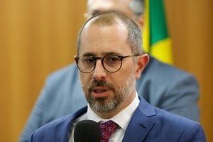A resposta da CGU à crítica de Rui Costa sobre 'falha' na investigação do INSS