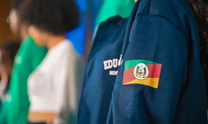 Justiça suspende volta às aulas no RS devido a altas temperaturas; governo vai recorrer