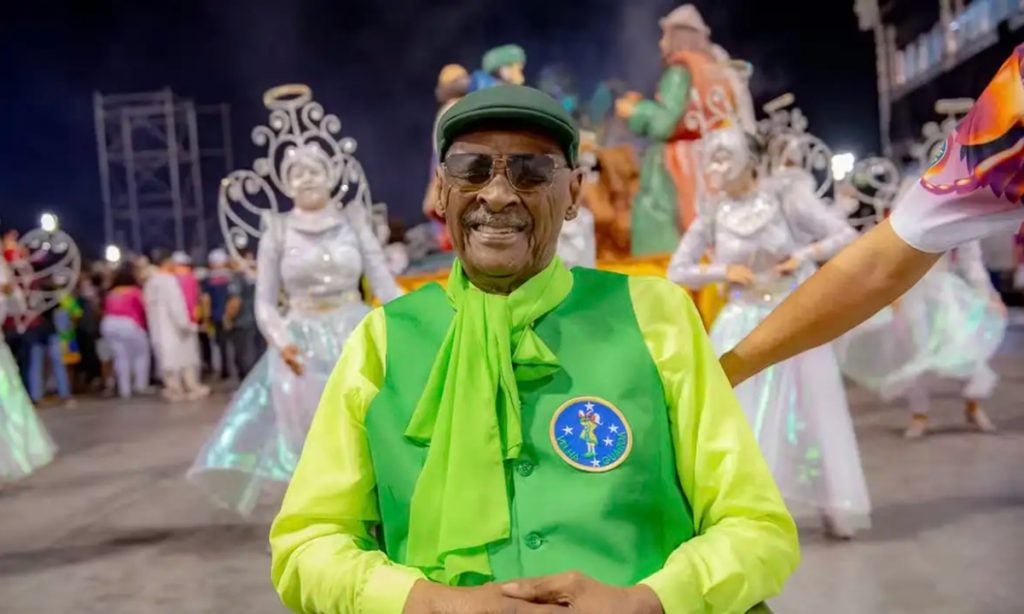Morre Seo Carlão do Peruche, símbolo do carnaval de São Paulo
