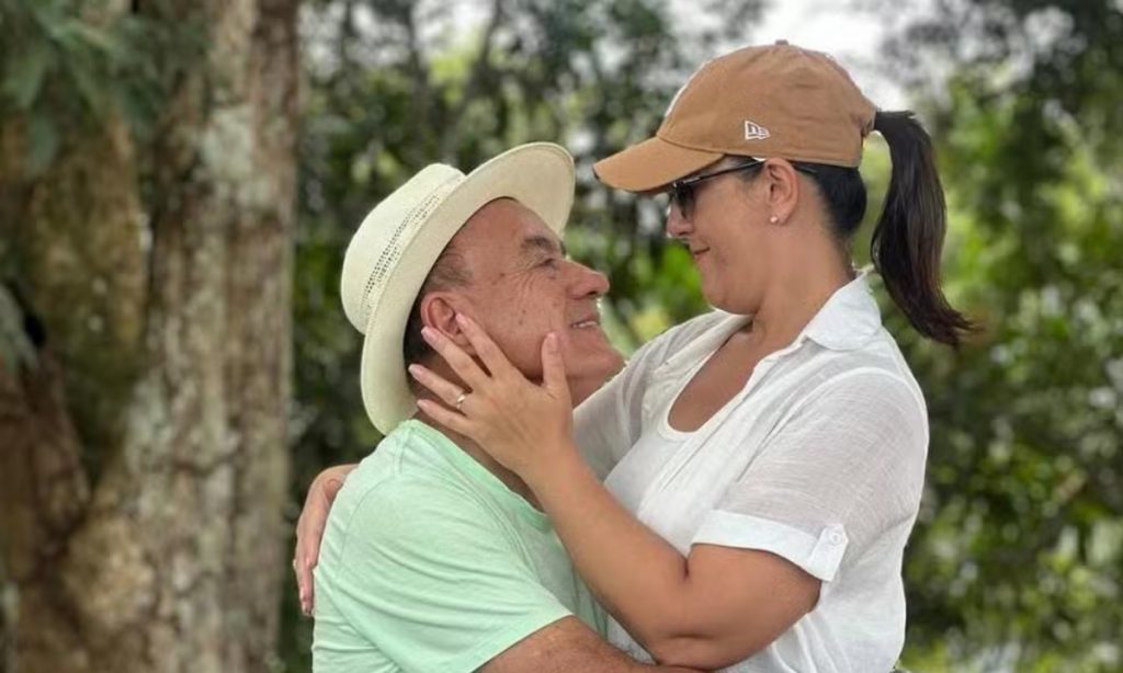 Prefeito de Rio Branco nomeia esposa como chefe de gabinete com salário de R$ 28 mil