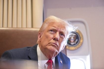Trump chama veículos americanos de ‘corruptos’ e sugere que cobertura crítica deveria ser ilegal
