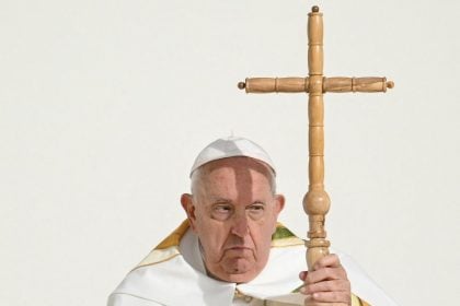 Papa Francisco não comparece ao Angelus apesar de boletim médico promissor
