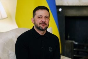 Zelensky critica encontro de Trump com Putin