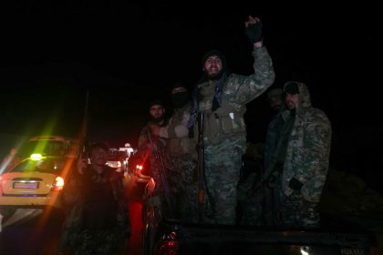 Operação militar no oeste da Síria deixa 52 alauítas mortos, diz ONG