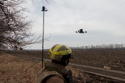 Ucrânia ataca refinaria de petróleo na Rússia com drones