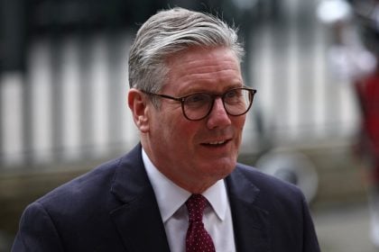 Queda surpreendente do PIB britânico em janeiro intensifica pressão sobre o governo