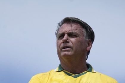 Deputada aciona o MPF e pede prisão de Bolsonaro após ato em Copacabana