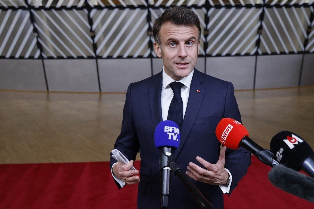 Macron anuncia nova cúpula de apoio a Ucrânia; Zelensky pede que UE mantenha pressão sobre Rússia