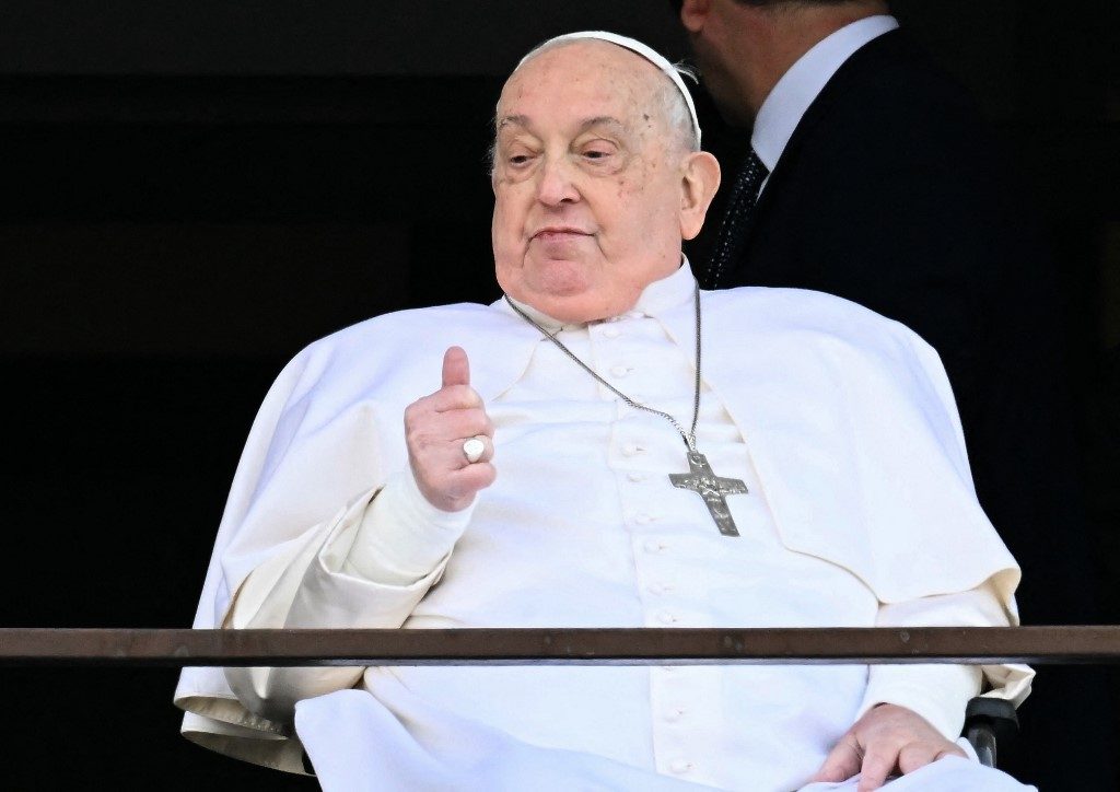 Papa Francisco aparecerá em público na Páscoa, anuncia Vaticano
