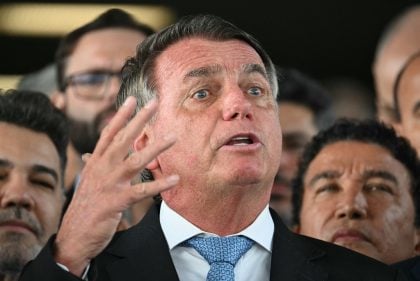 Primeira Turma do STF tem maioria para confirmar multa a Bolsonaro por propaganda irregular
