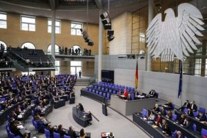 Parlamento alemão aprova superpacote de gastos
