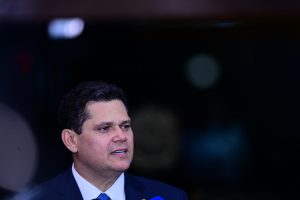 Por acordo, líderes adiam votação de 31 vetos na pauta do Congresso