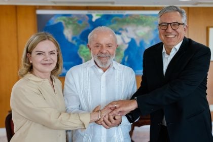 Lula dá posse a Gleisi e Padilha nesta segunda-feira, em sua oitava troca ministerial desde 2023