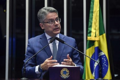 Senado aprova uso da linguagem simples em órgãos públicos