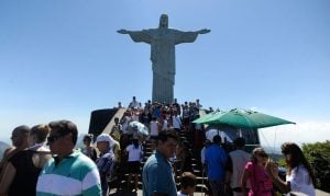 Monumento do Cristo Redentor é liberado no Rio após interdição por morte de turista