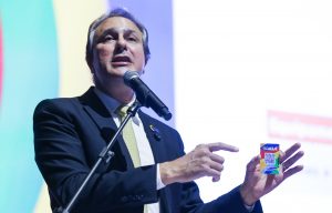 Camilo critica mensalidades abusivas em cursos de Medicina e defende regulação