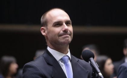 Um discurso e nenhum projeto: a atuação de Eduardo Bolsonaro na Câmara antes da licença