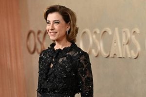 Prefeito do Rio convida Fernanda Torres para ser destaque no desfile das campeãs do Carnaval