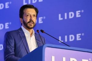 MP questiona Nunes sobre ordem contra artistas do Teatro de Contêiner