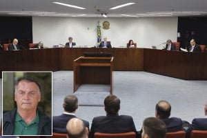 Os golpistas estão nus