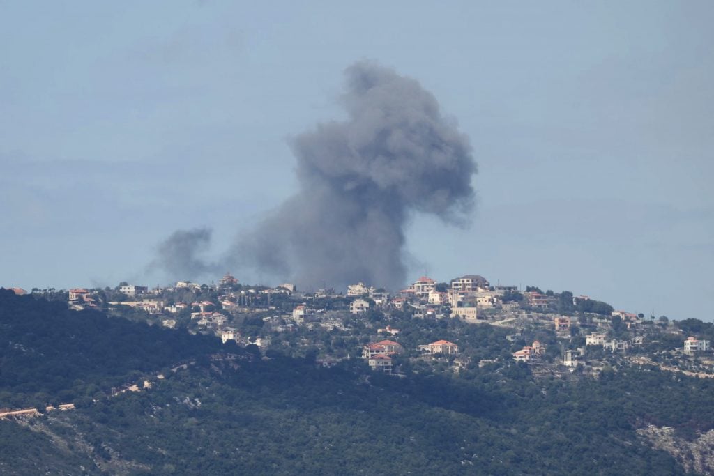 Israel ataca o Líbano e volta a violar cessar-fogo