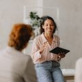 Saiba como o cooperativismo pode fortalecer a liderança feminina nas empresas