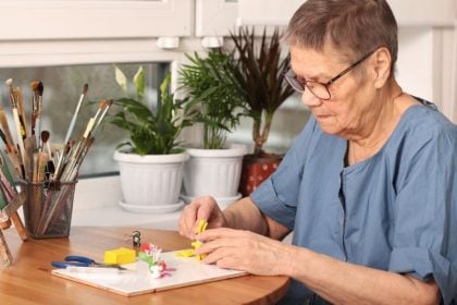 4 benefícios da arteterapia na terceira idade