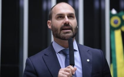 PT abre mão de qualquer comissão para barrar Eduardo nas Relações Exteriores, diz líder