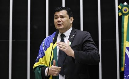 Deputado bolsonarista que chamou colega do PSOL de ‘satanista’ e ‘assassina de bebês’ é condenado