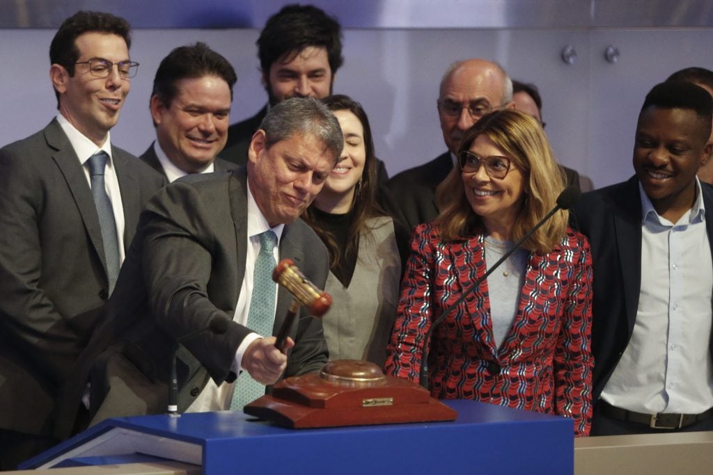 Concessão de escolas públicas à iniciativa privada é ilegal, decide Justiça de SP