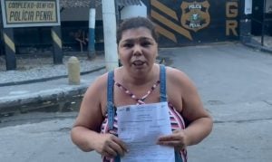 Mulher passa 3 dias presa por engano após procurar polícia para denunciar violência doméstica
