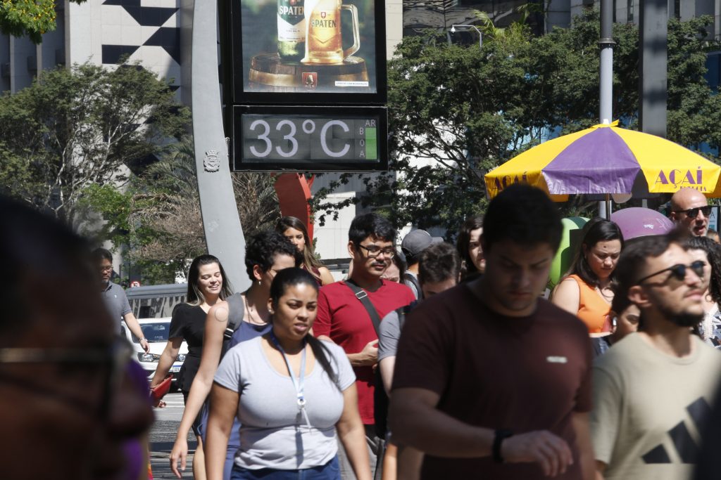 Defesa Civil renova alerta de altas temperaturas em SP até domingo