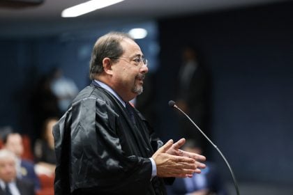 Quem é Celso Vilardi, advogado de Bolsonaro no interrogatório do golpe