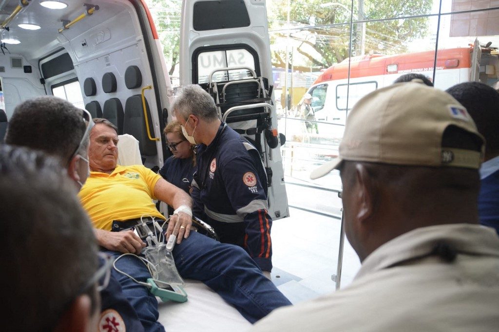 Após live na UTI, STF intima Bolsonaro no hospital em Brasília