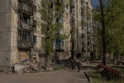 Rússia retoma ataques aéreos à Ucrânia após fim de trégua de Páscoa de 30h