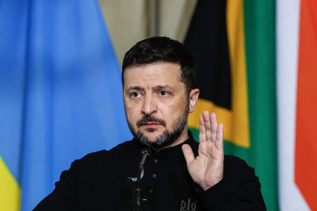 Delegação da Ucrânia irá a Istambul na segunda-feira para negociar com a Rússia